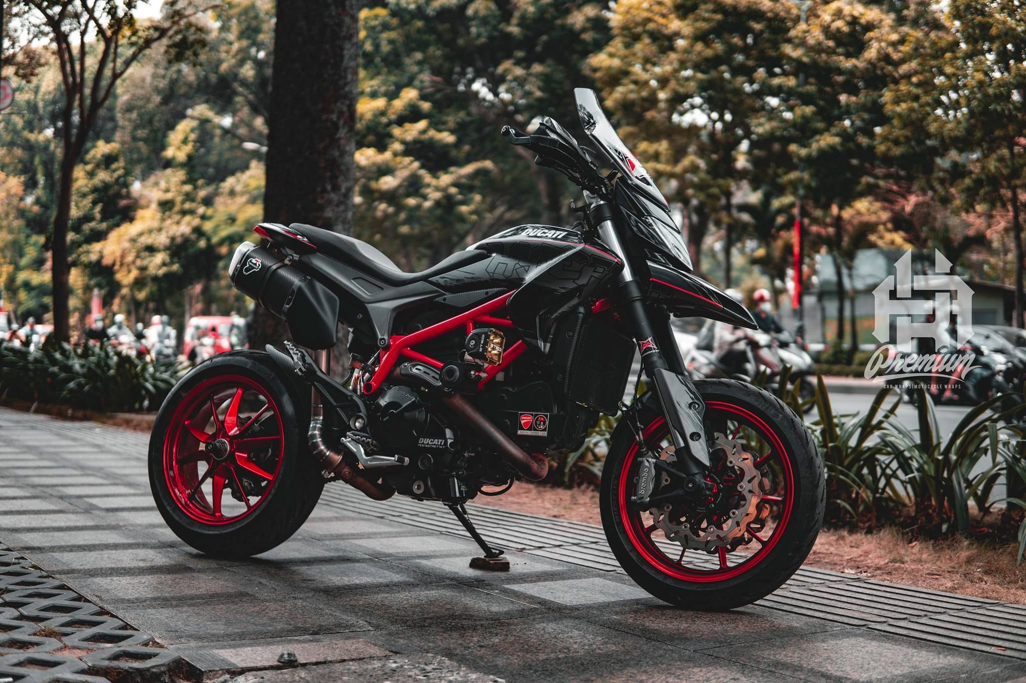  Tem xe Ducati Hypermotard - 12 