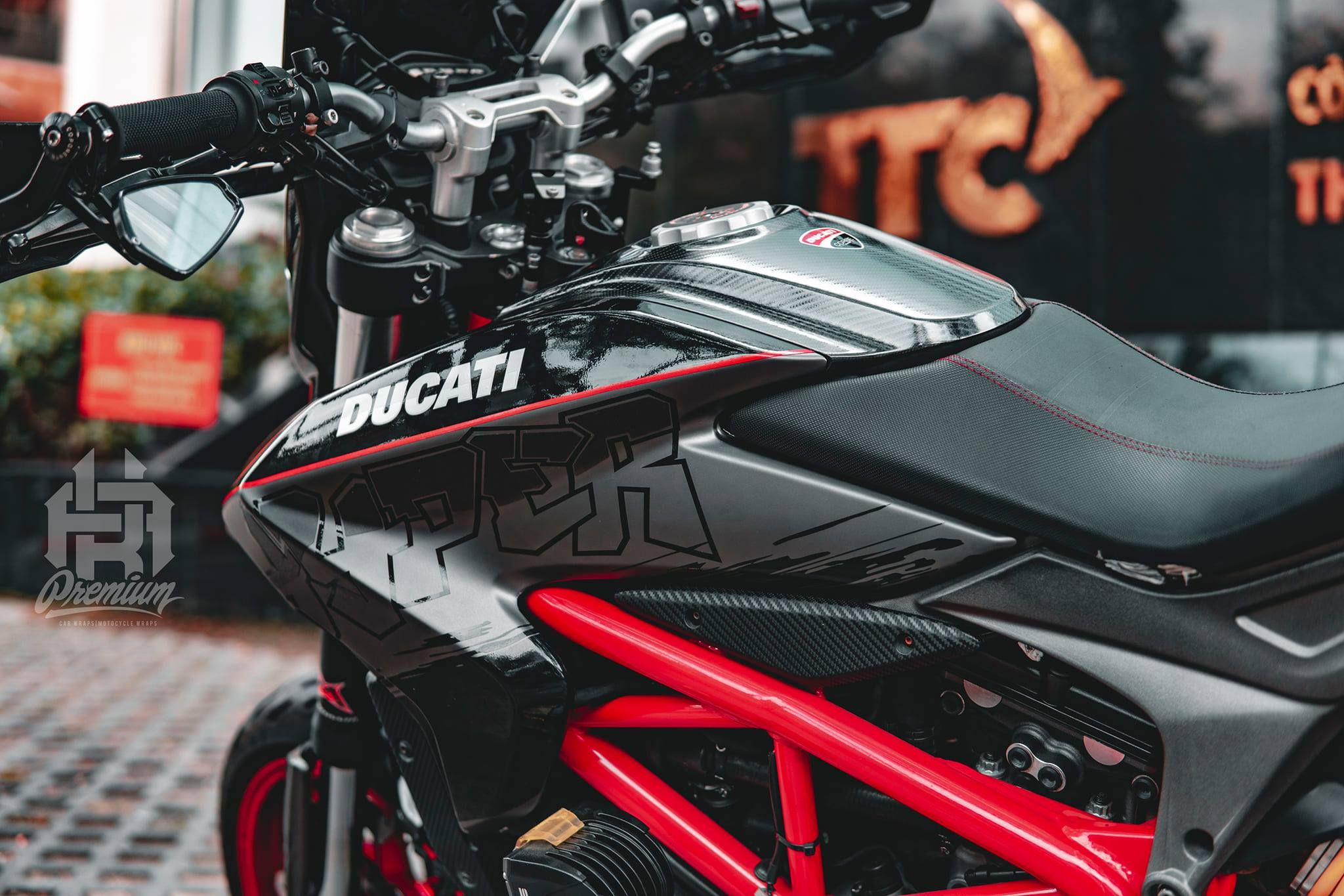  Tem xe Ducati Hypermotard - 12 