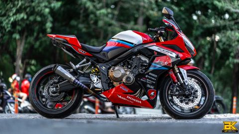 tem xe honda cbr 650r đỏ trắng xanh