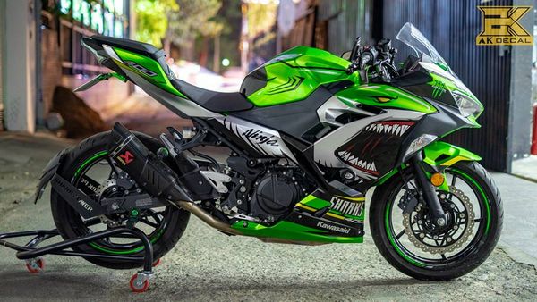 tem xe Kawasaki Ninja 400