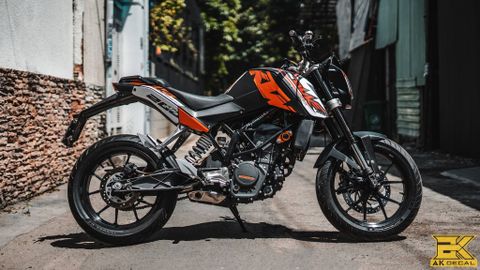  Tem xe KTM Duke 200 - 001 