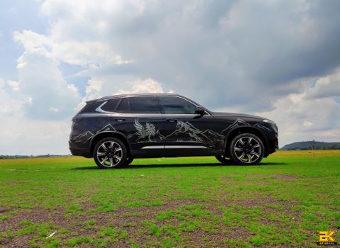 Tem xe VinFast LUX SA2.0 độc đáo