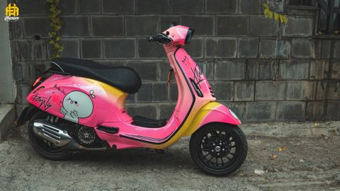 Vespa Sprint dán đổi màu hồng siêu cute