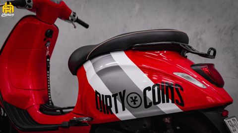 Xe Vespa Sprint được đổi màu đỏ Derek cao cấp tại AK Premium