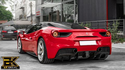 wrap đổi màu Ferrari 488