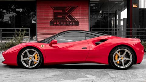 wrap đổi màu Ferrari 488