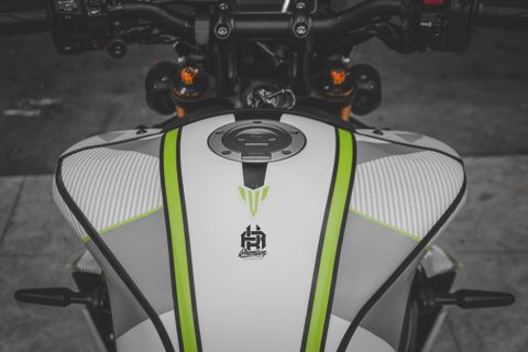 Yamaha MT 09 Dán decal đổi màu trắng tem trùm đẹp