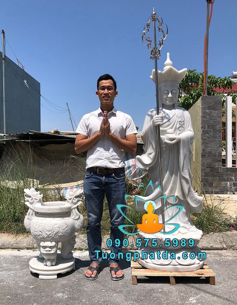 Chế Tác Tượng Địa Tạng Đá Nguyên Khối Để Nghĩa Trang Đẹp