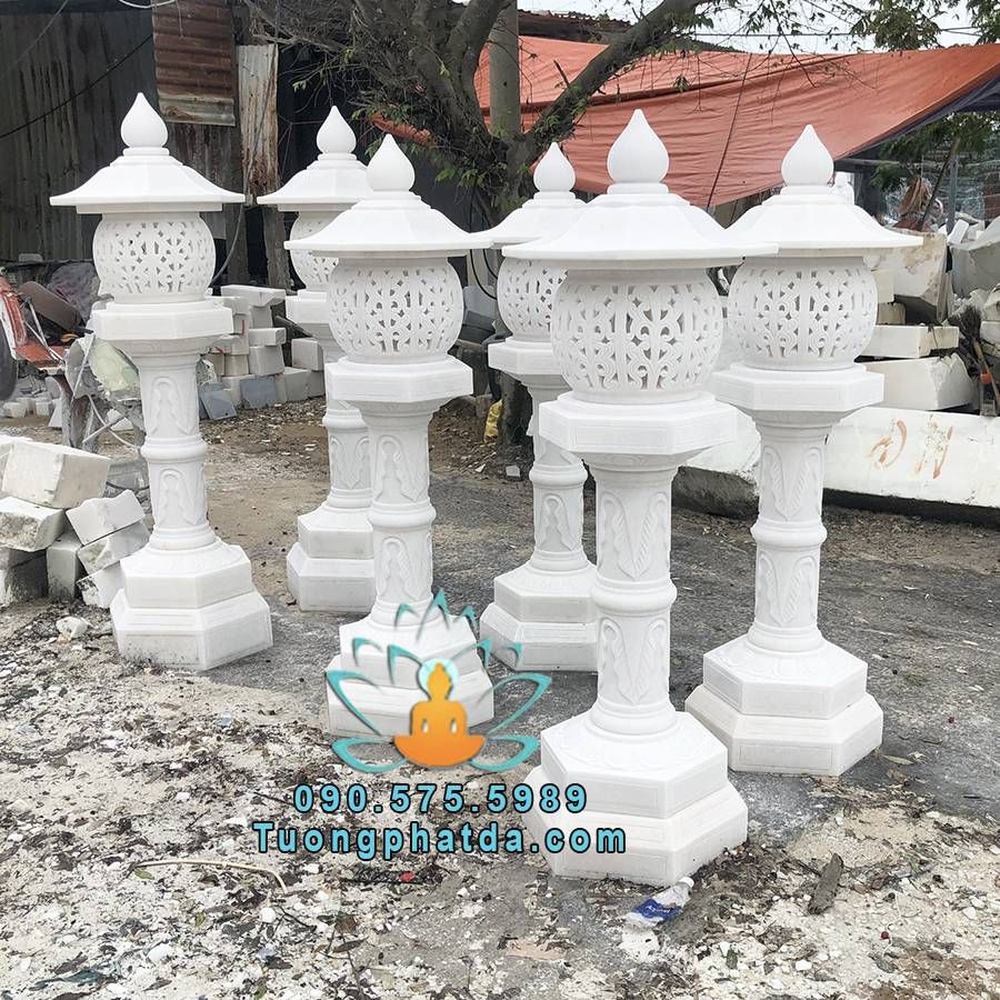 Mẫu Đèn Lồng Đứng Bằng Đá Trắng Non Nước
