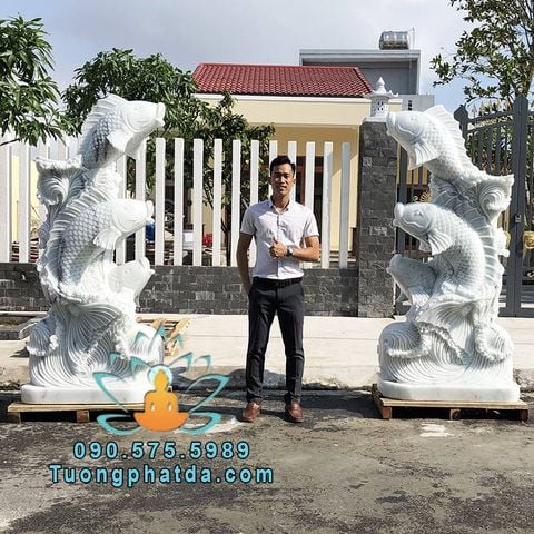 Điêu Khắc Tượng Cá Chép Đá Cao 2m Phun Nước Đẹp Trang Trí Hồ Cá