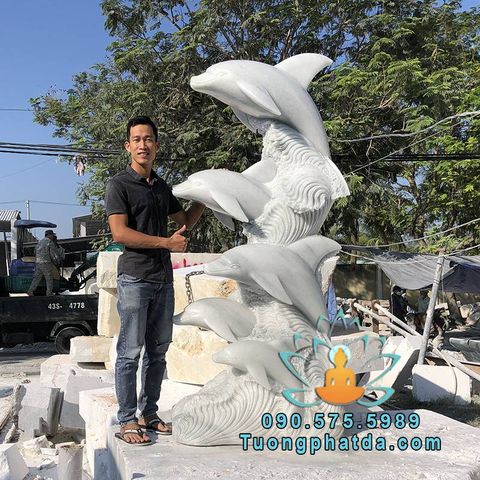 Điêu Khắc Tượng Cá Heo Phun Nước Đá Đẹp Tại Lâm Đồng