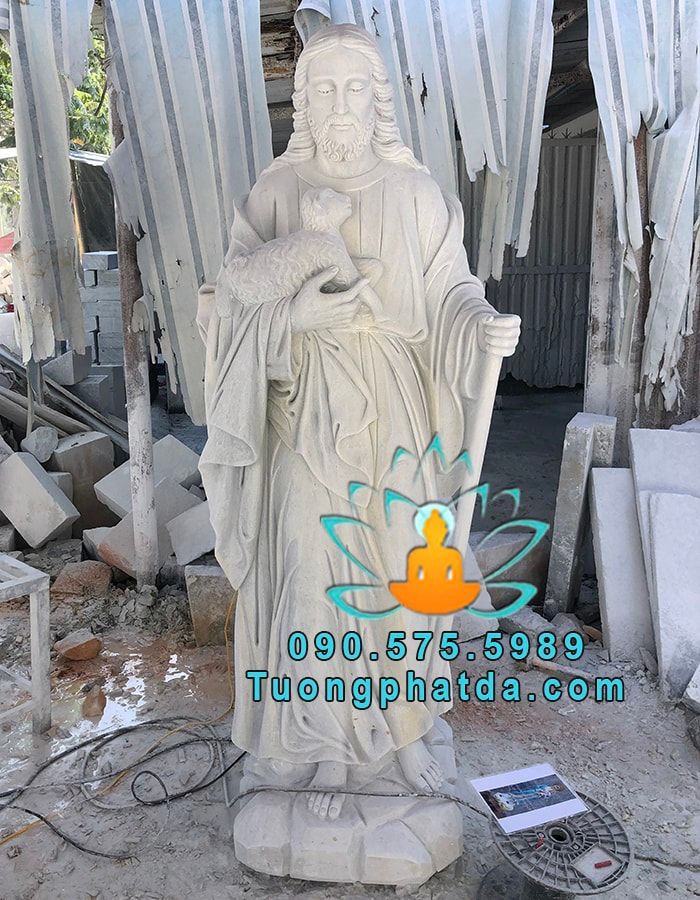 Tượng Chúa Chiên Lành Bằng Đá Cẩm Thạch Trắng Đẹp Tại Nam Định