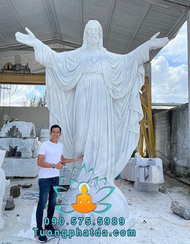 Bán Tượng Chúa Cứu Thế Bằng Đá Trắng Nguyên Khối Đẹp