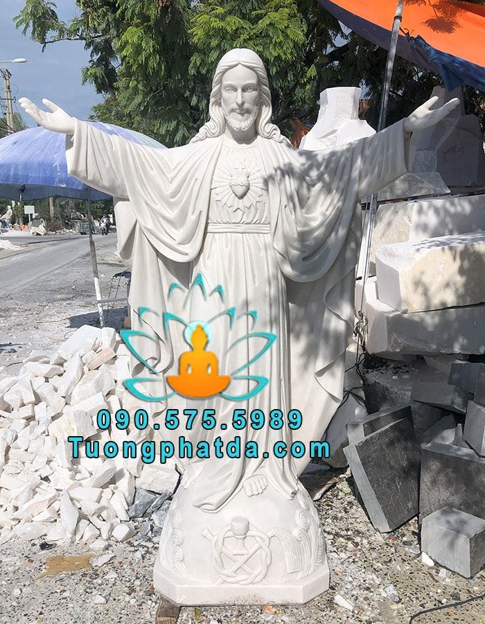 Tượng Chúa Giang Tay Bằng Đá Non Nước Đẹp