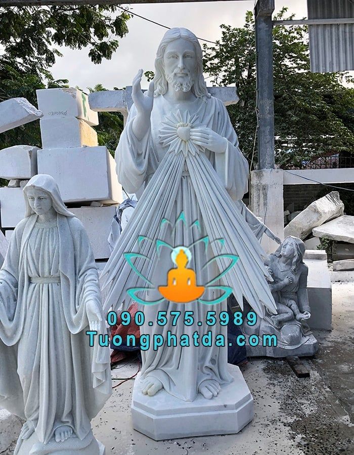 Tượng Chúa Thương Xót Bằng Đá Non Nước Đà Nẵng Đẹp
