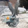Tượng Đại Bàng Bắt Cá Bằng Đá Cẩm Thạch