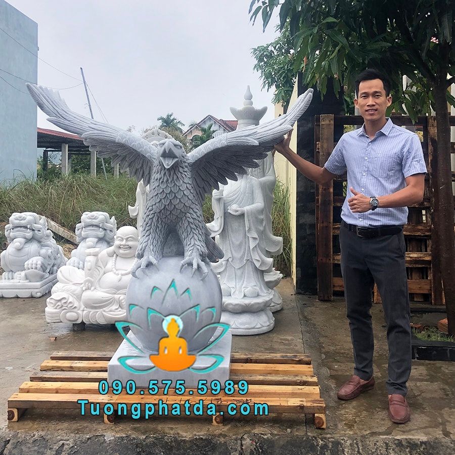 Điêu Khắc Tượng Đại Bàng Tung Cánh Đá Xám Đẹp Tại Đăk Lắk