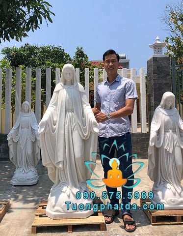 Mẫu Tượng Đức Mẹ Ban Ơn Đá Cẩm Thạch Trắng Đẹp Tại Sài Gòn