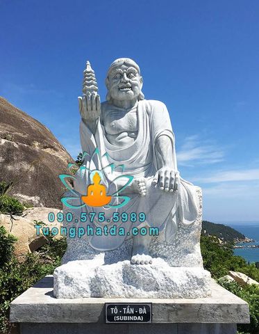 Tượng La Hán Thác Tháp Bằng Đá Non Nước