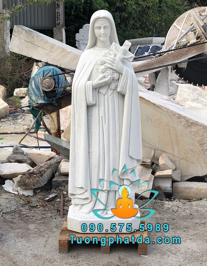 Tượng Thánh Teresa Đá Tự Nhiên Nguyên Khối