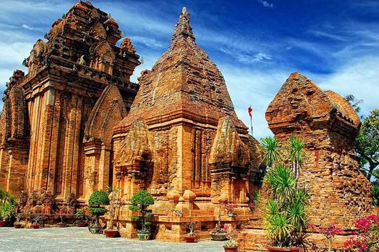 Bạn sẽ không hối hận khi đi tour du lịch Nha Trang