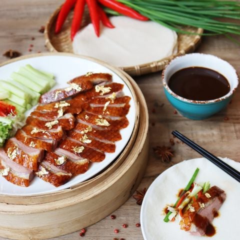 VỊT QUAY BẮC KINH DÁT VÀNG *ĐẶT TRƯỚC 24-48H