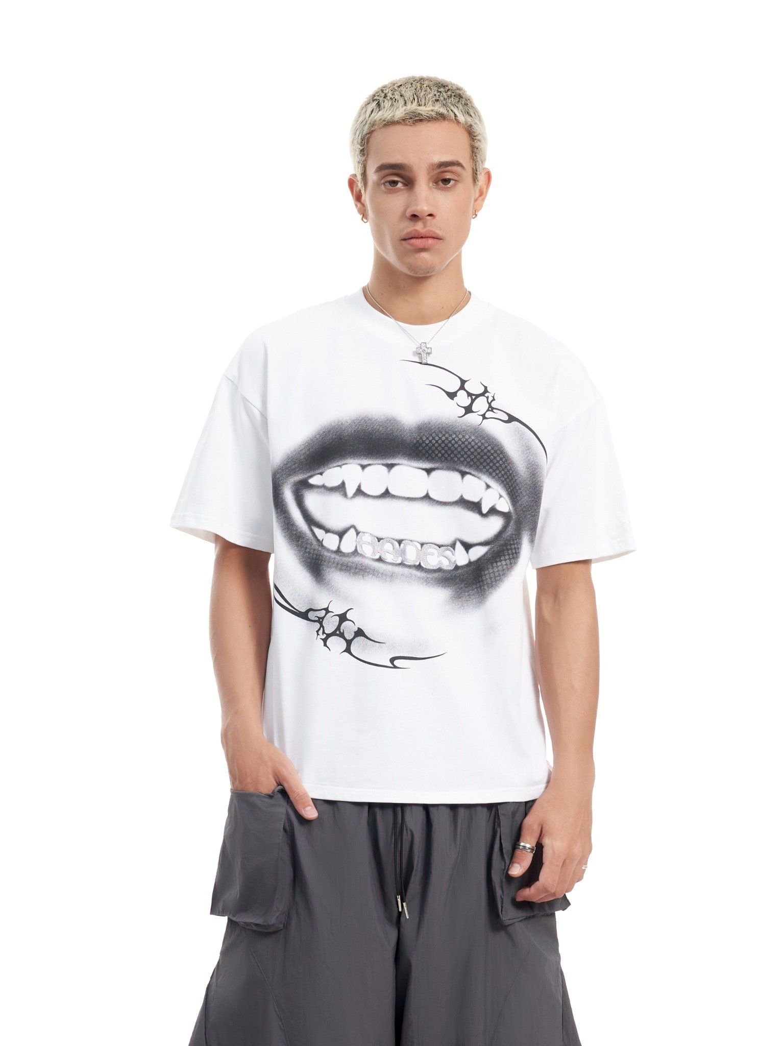  SICKLE FANG TEE 