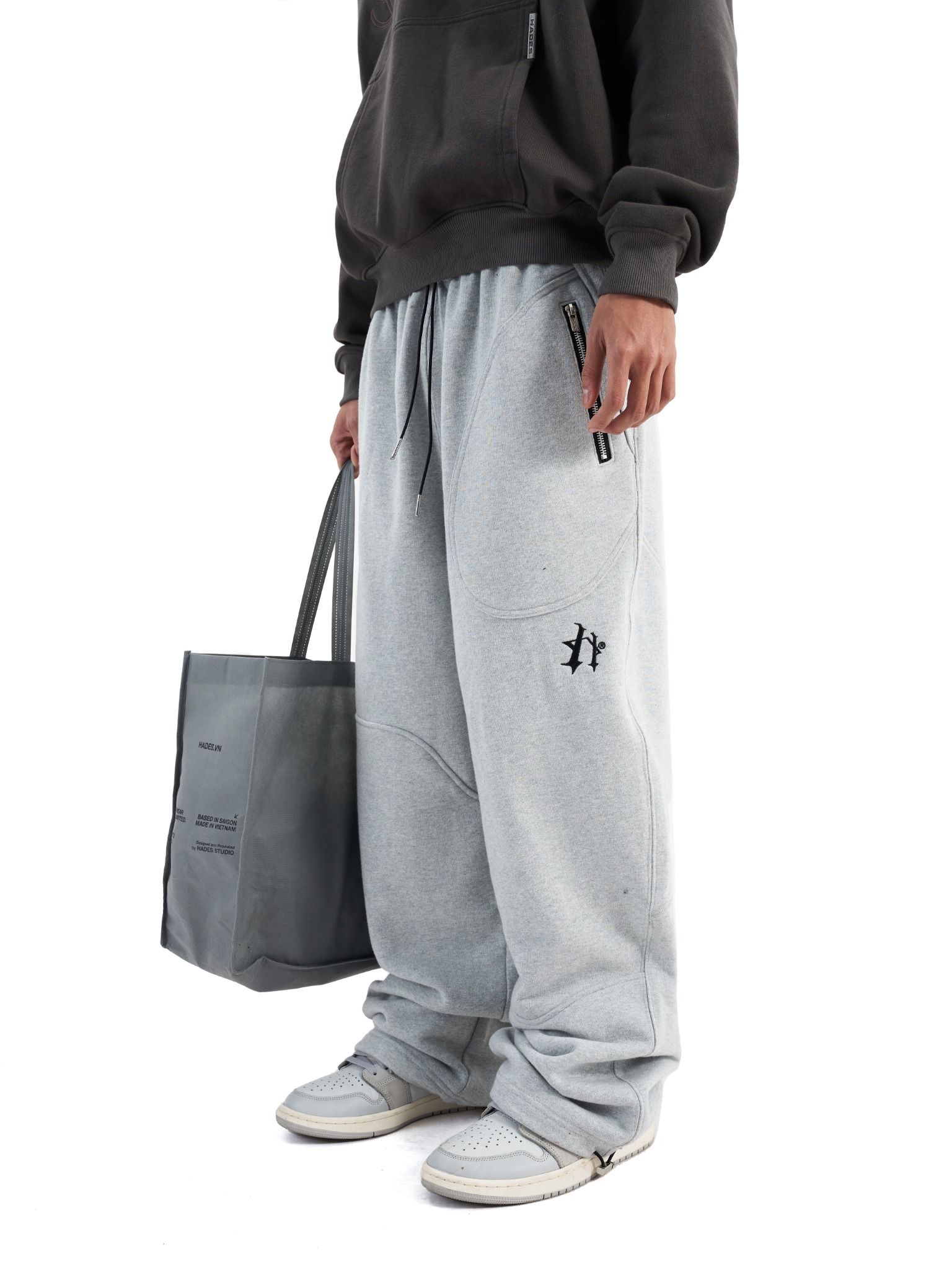  TEXTURE LINE TRACK PANTS 