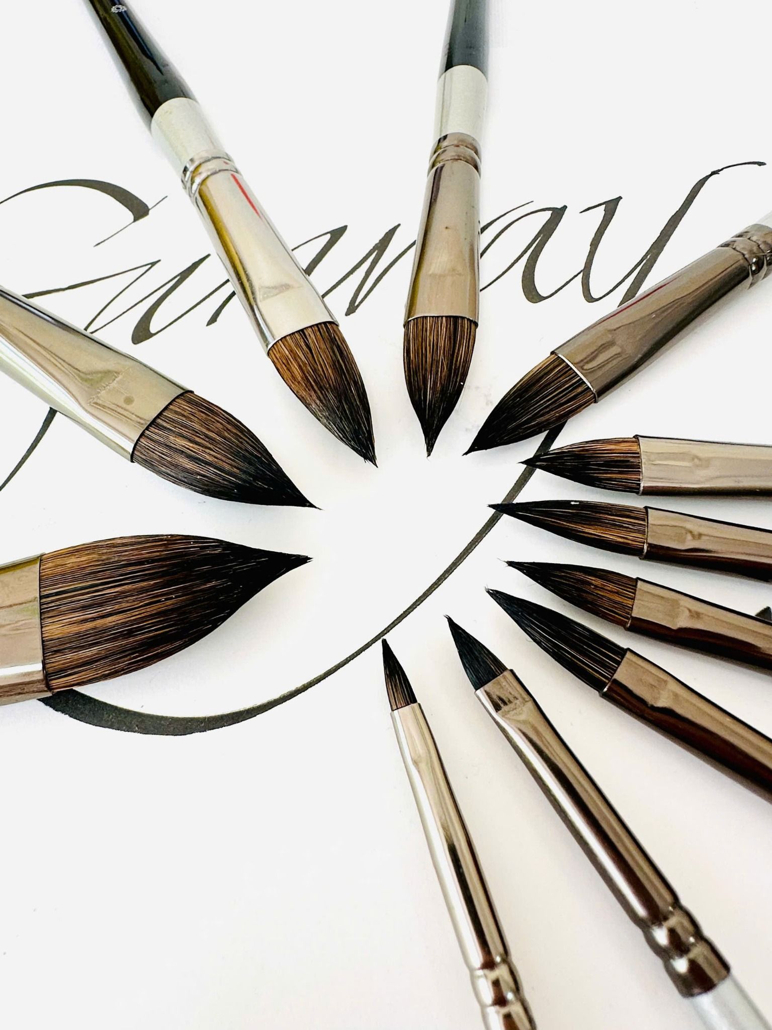 Cọ SUNWAY đầu lưỡi mèo lông sóc B207