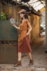 Váy linen cổ tim khuy eo - Cam đất