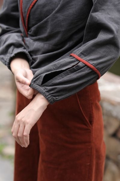 Áo kiểu xoắn eo lệch