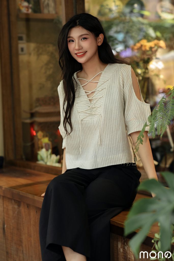 Áo SUNY đan dây cổ