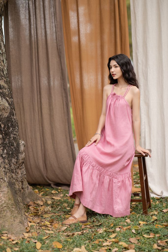 VÁY MAXI CỔ YẾM NHÚN NGỰC - HỒNG