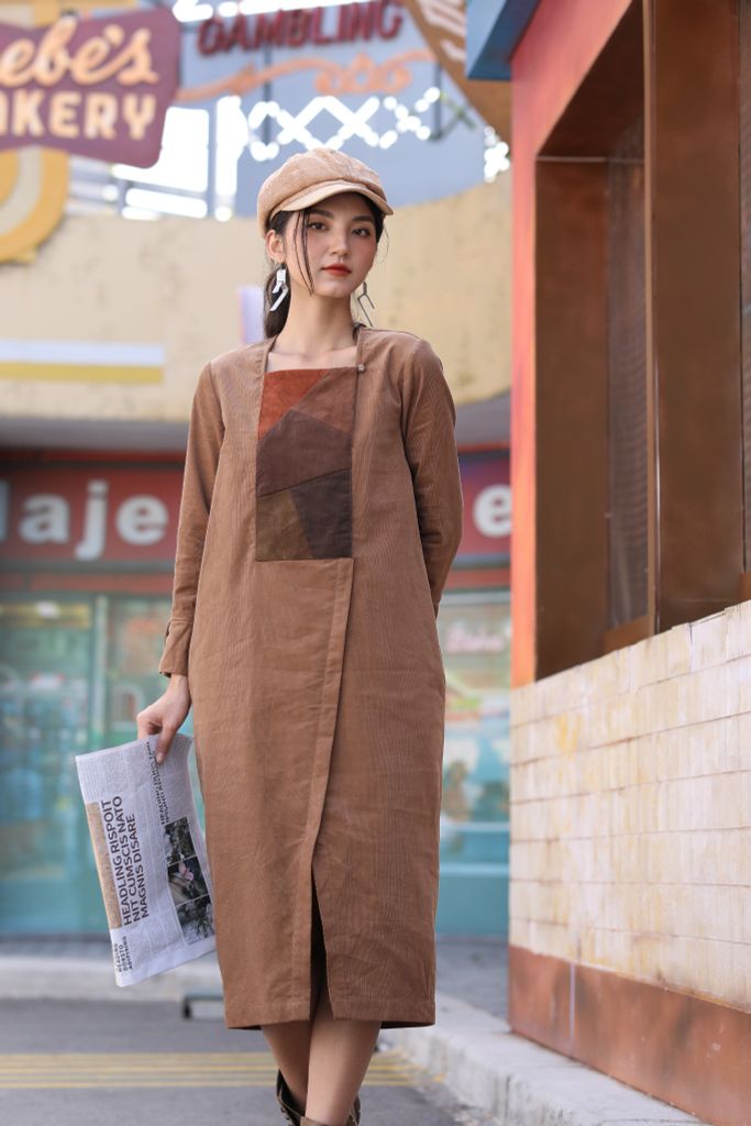 Váy nhung cổ vuông lật can chắp