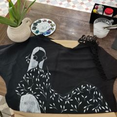 Áo vẽ cổ lệch TESA