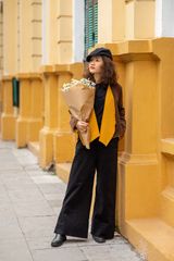 QUẦN NHUNG SUÔNG XẺ GẤU -  ĐEN