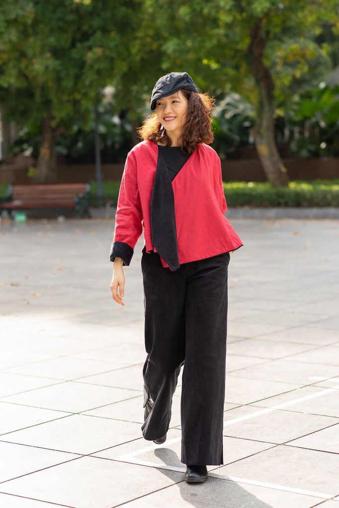 QUẦN NHUNG SUÔNG XẺ GẤU -  ĐEN