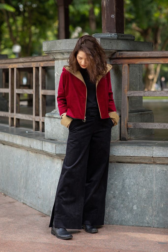 QUẦN NHUNG SUÔNG XẺ GẤU -  ĐEN