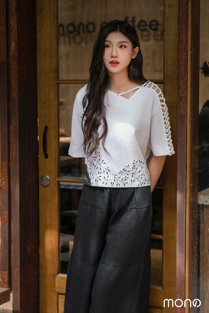 Áo vẽ cổ lệch TESA