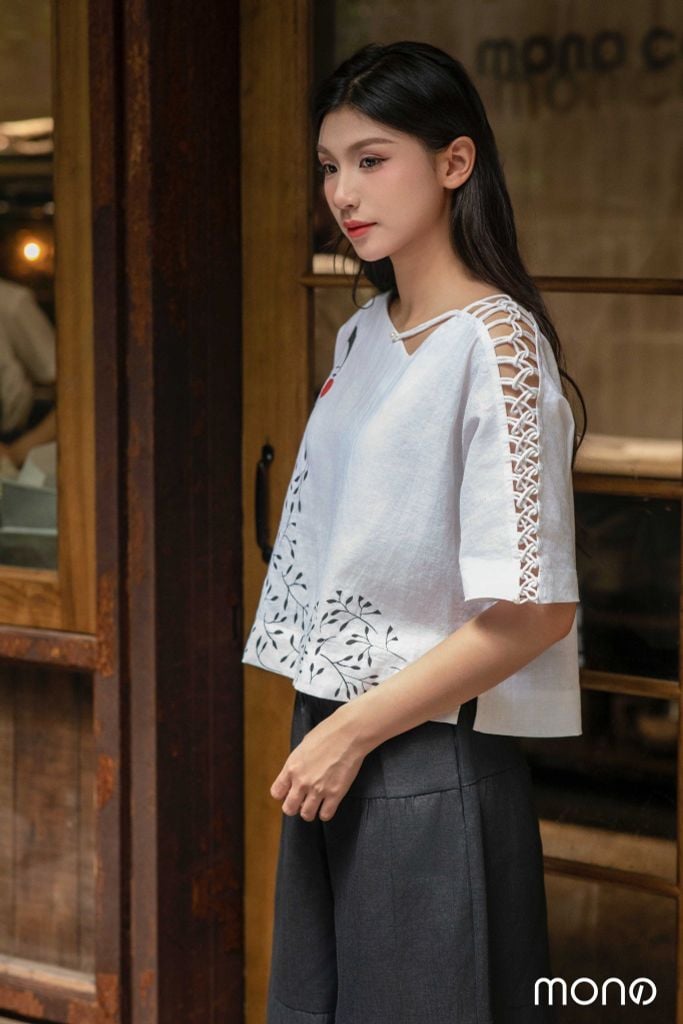 Áo vẽ cổ lệch TESA