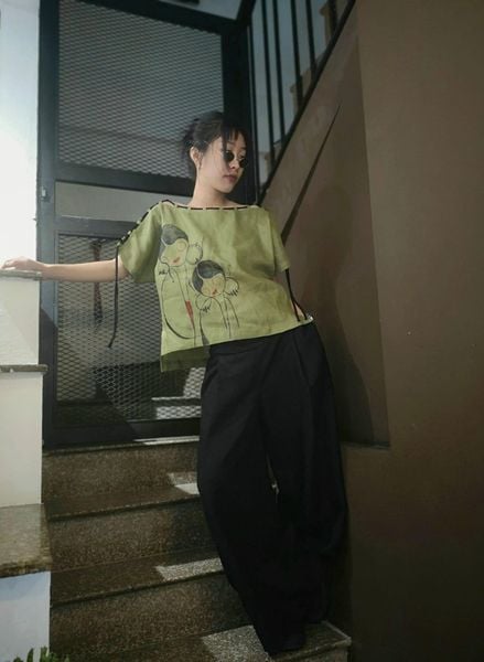 Áo dây rút vai vẽ tay