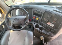 ĐẦU KÉO MỸ 0 GIƯỜNG FREIGHLINER