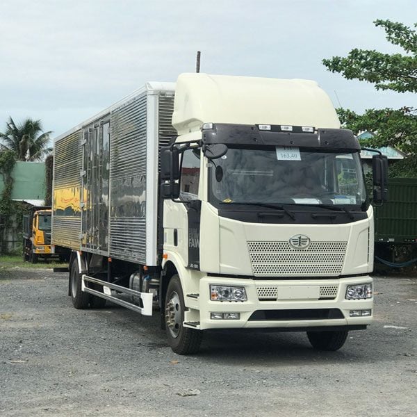 Xe Tải Faw J6L 7T2 Thùng kín 9M7