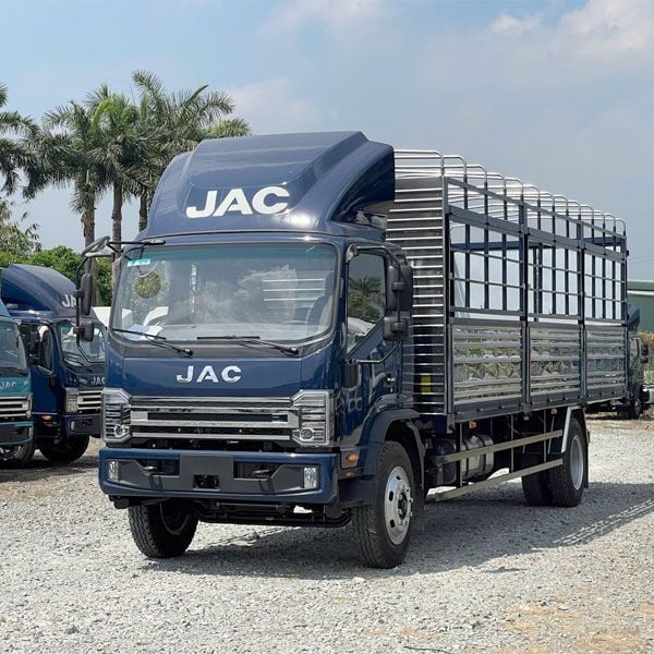 XE TẢI JAC 9 TẤN E5 THÙNG 7M - CAO 2M43