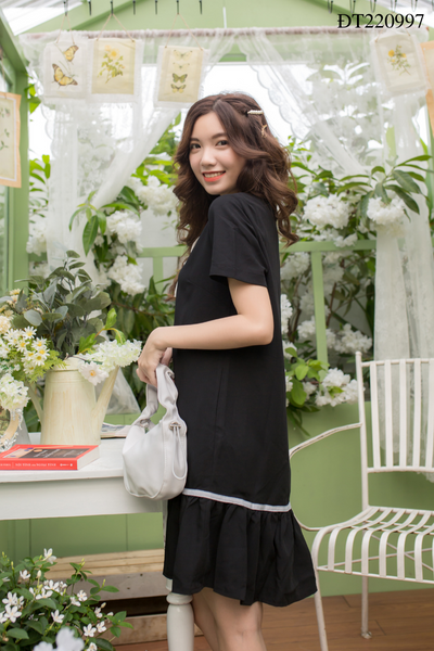 Chân váy mini viền bèo có thắt lưng VV23026  Vella  exclusively designed  fashion