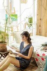 Bộ đồ đùi thiết kế 3 nút hoa nhí xanh