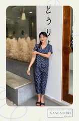 Đồ bộ dài có tay thiết kế cổ V nút dọc hoa cúc