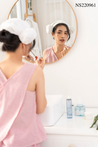 Đồ bộ đùi không tay sọc đỏ vạt chéo sau lưng NS220961