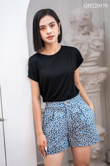 Quần đùi Hoa trắng nhí QH220979