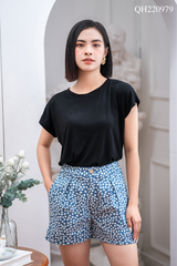 Quần đùi Hoa trắng nhí QH220979